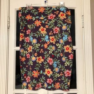 XL LuLaRoe Cassie. EUC.